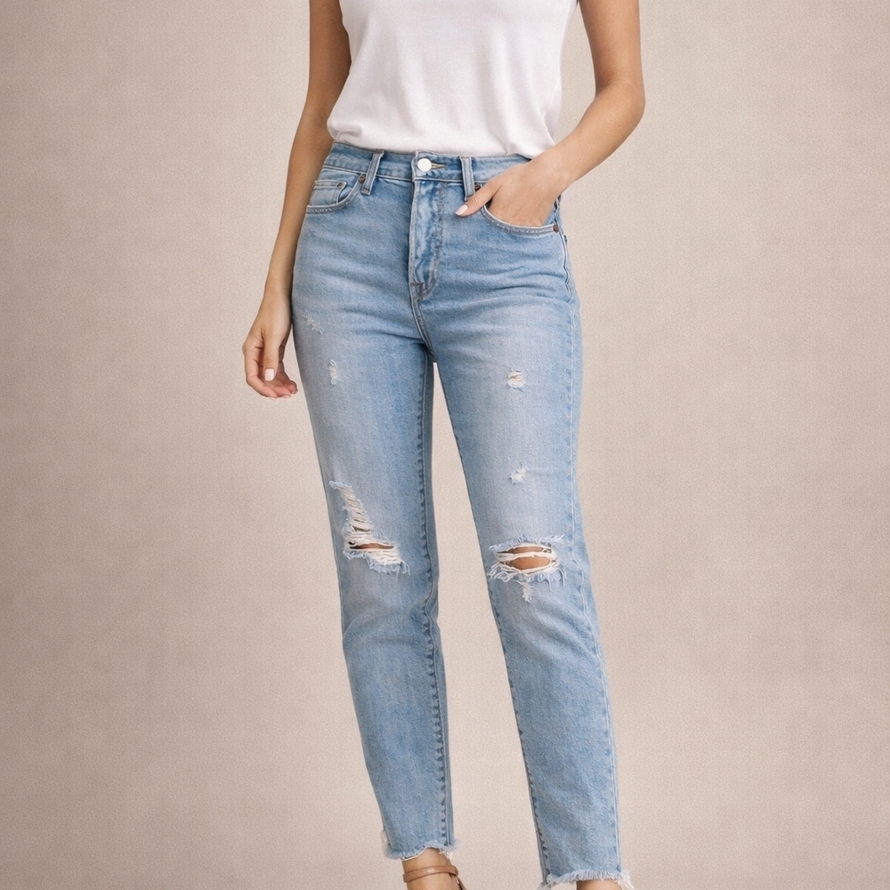Levi's Light Blue Wedgie Skinny With Distressed Hem